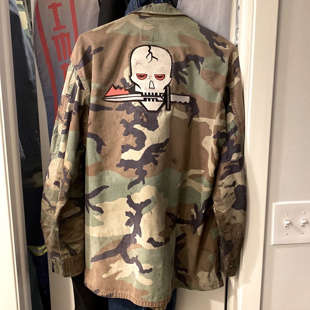 Medium regular marines button up from the 80s
